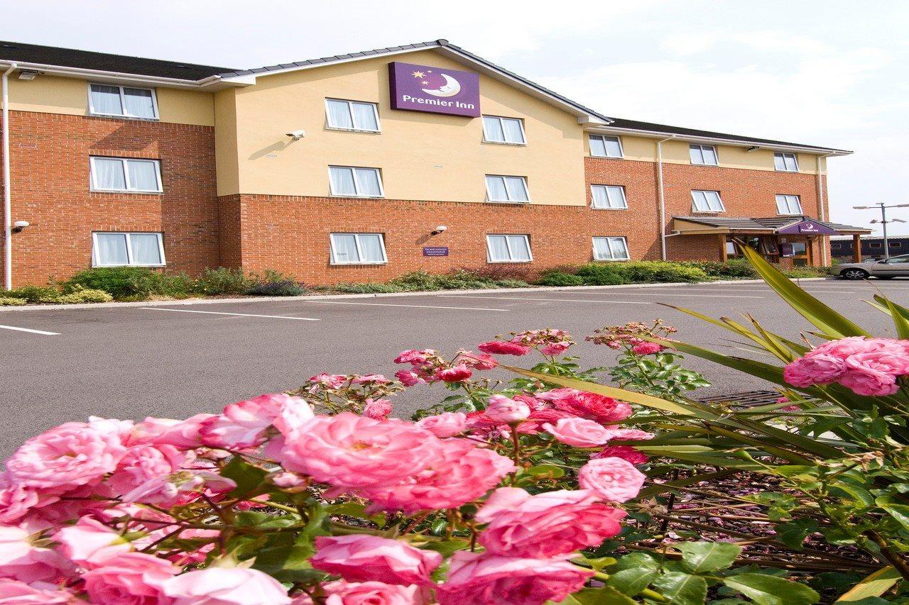 Premier Inn Swindon Central エクステリア 写真