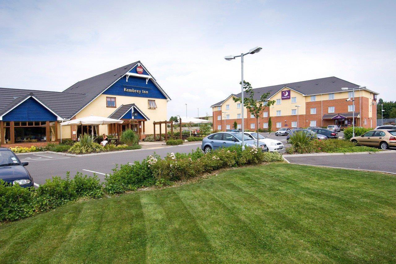 Premier Inn Swindon Central エクステリア 写真